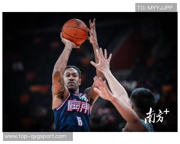 广东宏远足球鞋的创新设计与性能提升助力球员展现最佳状态
